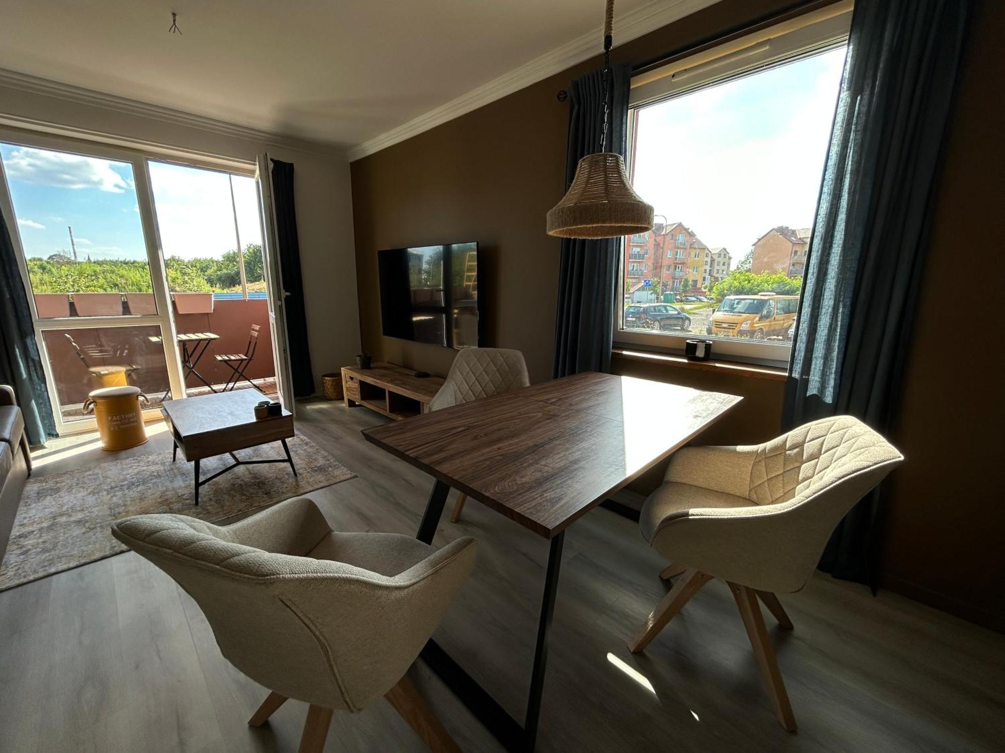 Przytulny Apartament Lubiń Extérieur photo